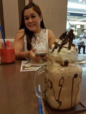 เอส แอนด์ พี เรสเตอรองท์ สาขา แฟชั่น ไอส์แลนด์