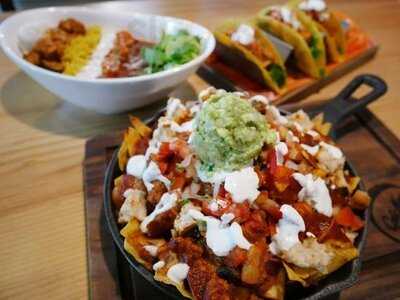 Cali-mex Taqueria Silom