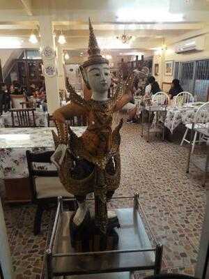 ร้านอาหาร สบายท้อง