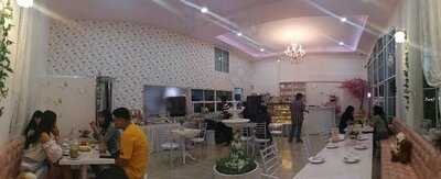 Akari Cafe & Tea Room