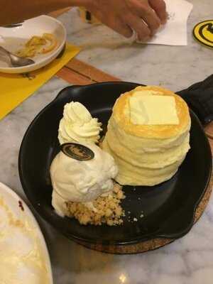 Lunar Nuna Korean Desserts Cafe