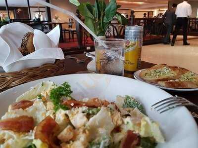 ห้องอาหาร เดอะทรอปิคอลแมกซ์