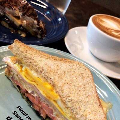 ฟีล โซ กู้ด คาเฟ่