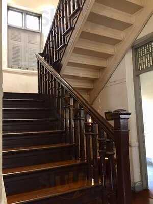 ร้านกาแฟบ้านอาจารย์ฝรั่ง