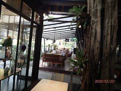 The Missing Piece : Sukhumvit 53 Branch