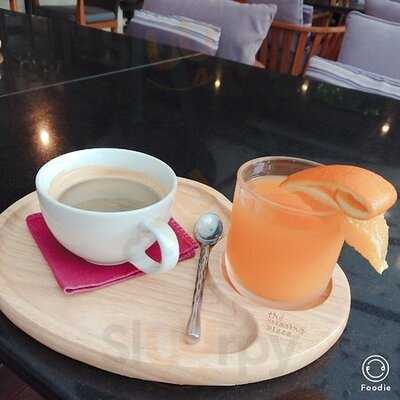 The Missing Piece : Sukhumvit 53 Branch