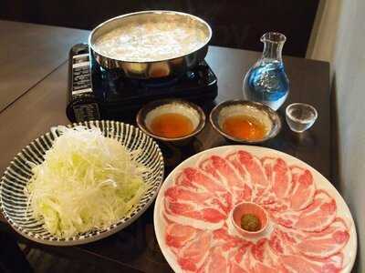 Lovely / Sushi Bar/ Shabu-shabu