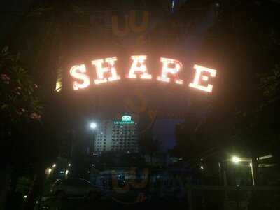 แชร์เฮ้าส์แอนด์เรสเตอรองท์