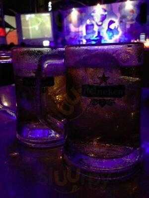 แชร์เฮ้าส์แอนด์เรสเตอรองท์