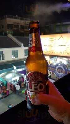 รูฟบาร์แอนด์เรสเตอรองท์