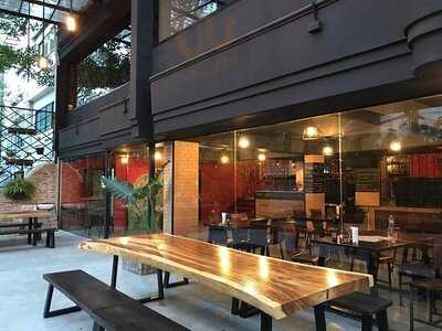 Ash Kickers Briskets & Bourbon