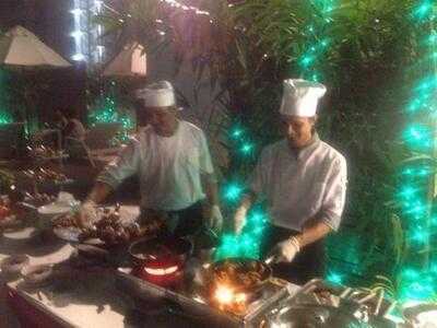 Royal Anand Restaurant