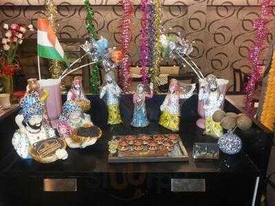 Royal Anand Restaurant