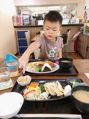 Haru Ranman Comic Cafe & Bar