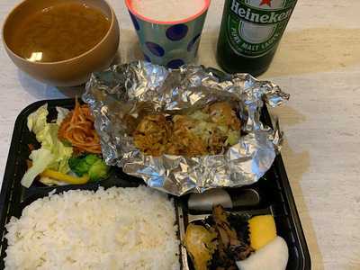 Haru Ranman Comic Cafe & Bar