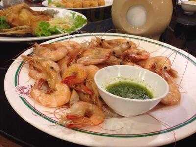 สมบูรณ์ไชนีส