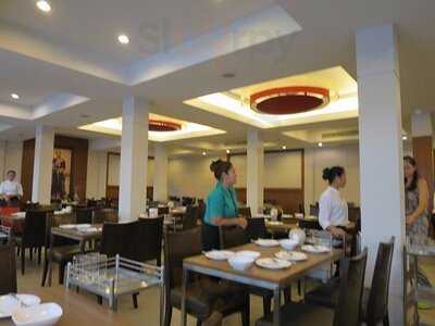 สมบูรณ์ไชนีส