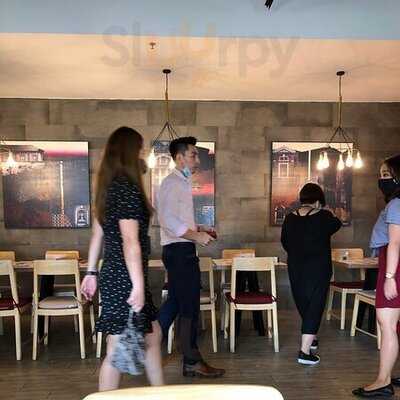 เสวย สาขา เอ็มไพร์ ทาวเวอร์