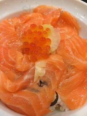 ดารุมะ ซูชิ