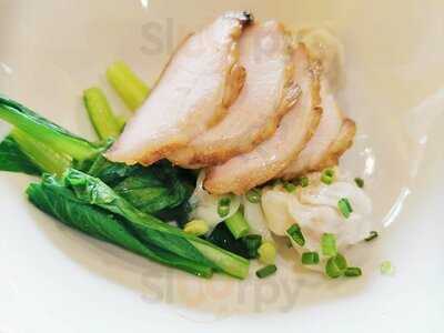 ข้าวหน้าไก่ร้านแซ่พุ้น