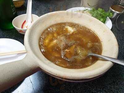 ห้องอาหารเฉลิมบุรี (เจ้าเก่าเล่าลี่)