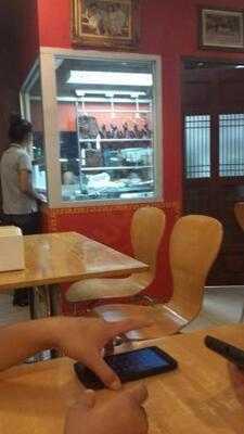 ร้านอาหาร โจ๊กหมี่พลีส