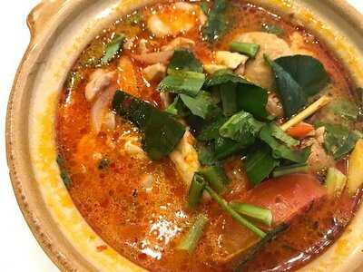 รัานบุษบา เป็ดย่างมุสลิม