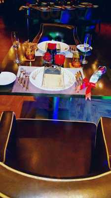 Grotto Champaign And Wine Bar