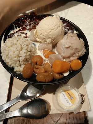 Qq Dessert (paragon)