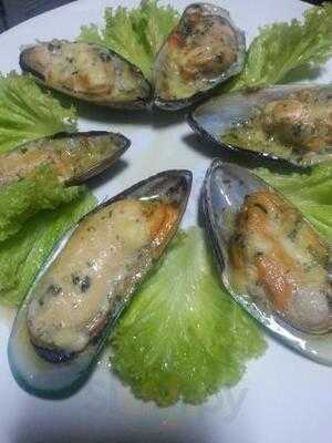 ฟองจันทร์สเต็ก