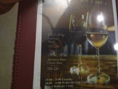 The Sixteen Bites & Wine Bar