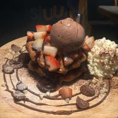 มิสเตอร์โจนส์ ออร์ฟาเนจ