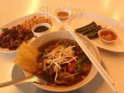 ร้านอาหาร บ้านสวนไผ่