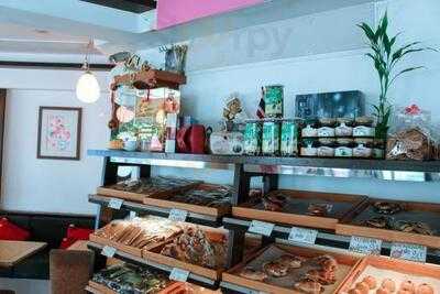 ยูอาร์สเตชั่น ร้านกาแฟ