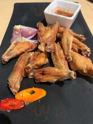 ร้านอาหารบ้านหญิง