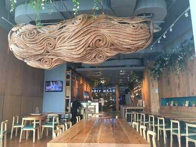 ร้านอาหารบ้านหญิง