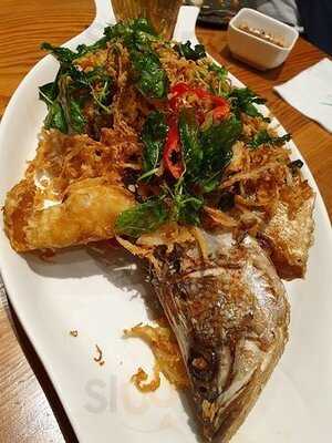 ร้านอาหารบ้านหญิง