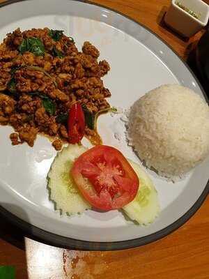 ร้านอาหารบ้านหญิง