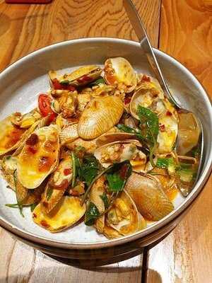 ร้านอาหารบ้านหญิง