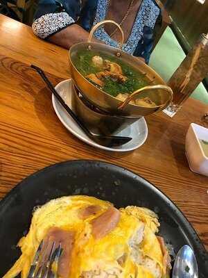 ร้านอาหารบ้านหญิง