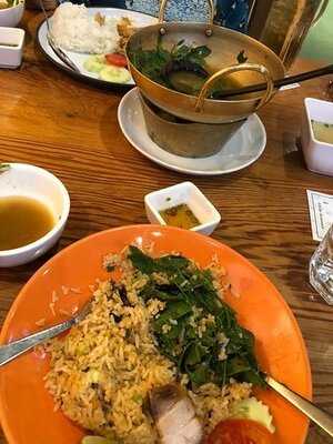 ร้านอาหารบ้านหญิง