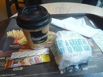 แมคคาเฟ่