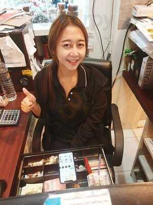 ร้านอาหาร เรือนแม่หลุย