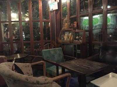 ร้านกาแฟ บ้านในสวน