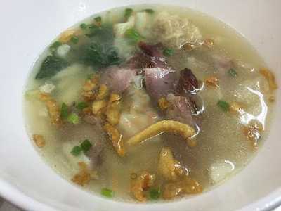 ร้านอาหาร มังกรขาว