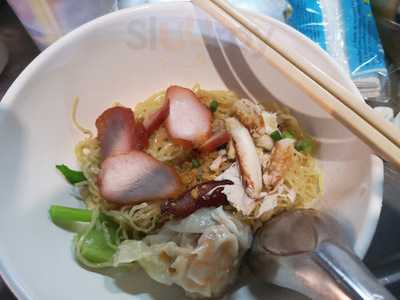 ร้านอาหาร มังกรขาว