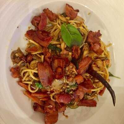 ร้านอาหาร เลอเนอฟบิสโทร