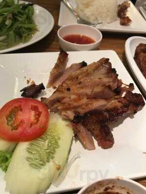 ยำแซ่บ สาขา เซนทรัล เวิร์ลด์