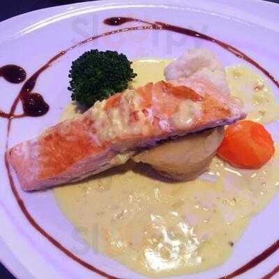 ทูโฟตี้เอทคาเฟ่แอนด์บาร์ (248 คาเฟ่แอนด์บาร์)