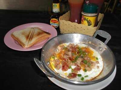 สุขสิบสาม 